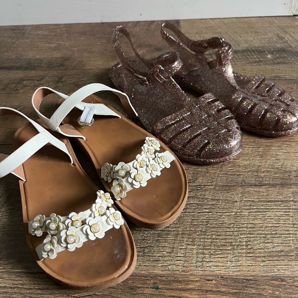 Lot of 2 size 3 White Floral Sandals and Glitter Jelly sandals‎
